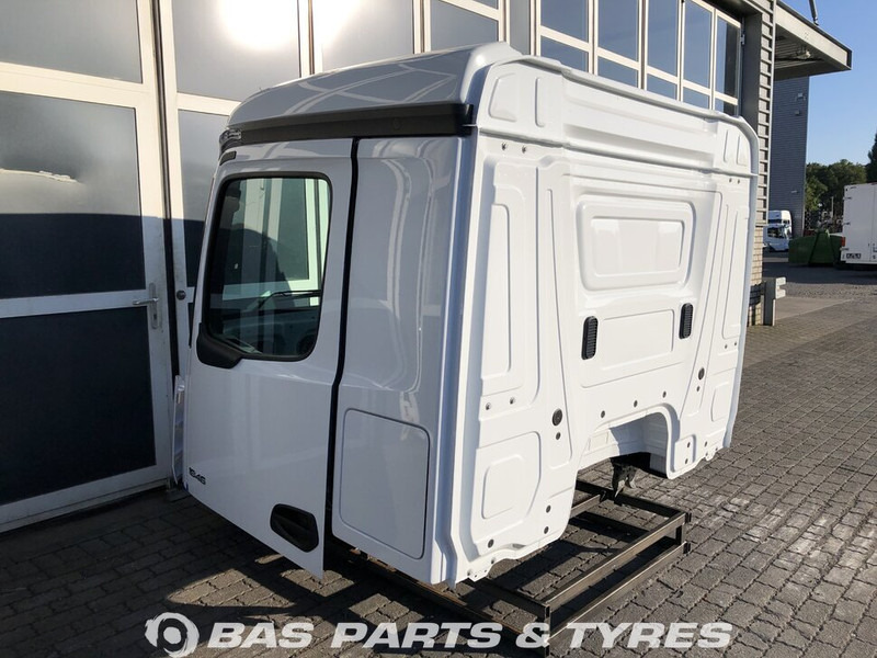 Mercedes-Benz Actros MP5 Mercedes ClassicSpace M-cab L1EH1 A 000 600 01 01 - Ohjaamo ja sisustus - Kuorma-auto: kuva Mercedes-Benz Actros MP5 Mercedes ClassicSpace M-cab L1EH1 A 000 600 01 01 - Ohjaamo ja sisustus - Kuorma-auto Mercedes-Benz Actros MP5 Mercedes ClassicSpace M-cab L1EH1 A 000 600 01 01 - Ohjaamo ja sisustus - Kuorma-auto: kuva Mercedes-Benz Actros MP5 Mercedes ClassicSpace M-cab L1EH1 A 000 600 01 01 - Ohjaamo ja sisustus - Kuorma-auto