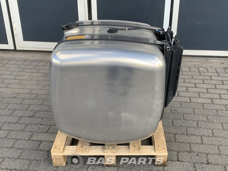 Mercedes-Benz - Polttoainetankki - Kuorma-auto: kuva Mercedes-Benz - Polttoainetankki - Kuorma-auto Mercedes-Benz - Polttoainetankki - Kuorma-auto: kuva Mercedes-Benz - Polttoainetankki - Kuorma-auto