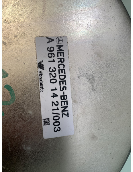 Mercedes-Benz - Ilmaripustin - Kuorma-auto: kuva Mercedes-Benz - Ilmaripustin - Kuorma-auto Mercedes-Benz - Ilmaripustin - Kuorma-auto: kuva Mercedes-Benz - Ilmaripustin - Kuorma-auto