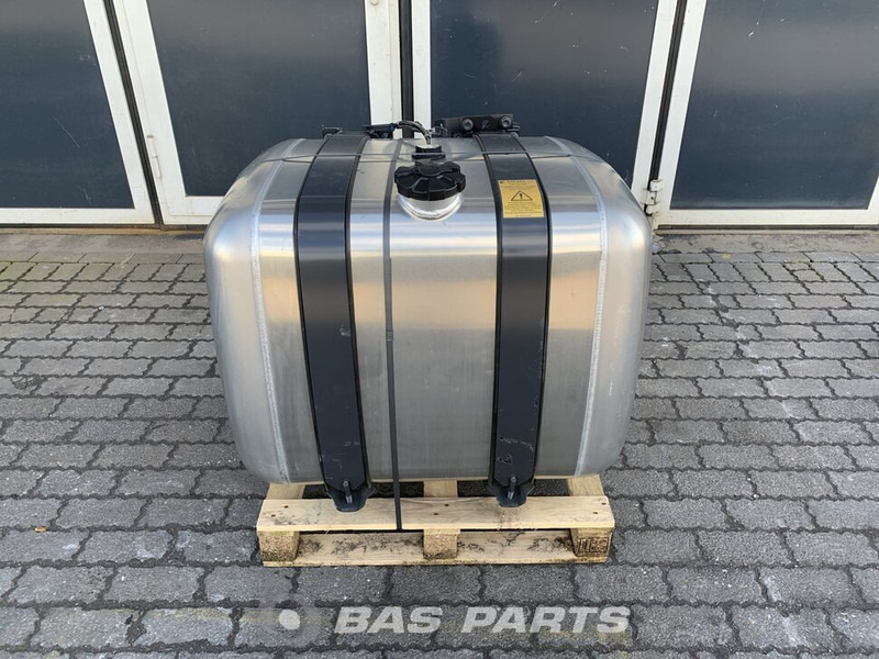 Mercedes-Benz - Polttoainetankki - Kuorma-auto: kuva Mercedes-Benz - Polttoainetankki - Kuorma-auto Mercedes-Benz - Polttoainetankki - Kuorma-auto: kuva Mercedes-Benz - Polttoainetankki - Kuorma-auto