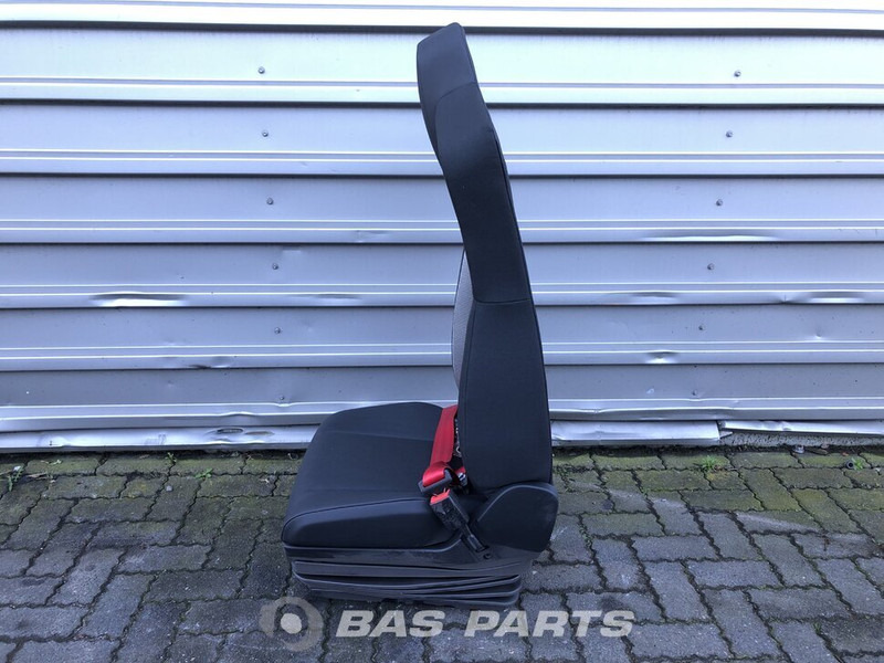 Renault D-Serie - Istuin - Kuorma-auto: kuva Renault D-Serie - Istuin - Kuorma-auto Renault D-Serie - Istuin - Kuorma-auto: kuva Renault D-Serie - Istuin - Kuorma-auto
