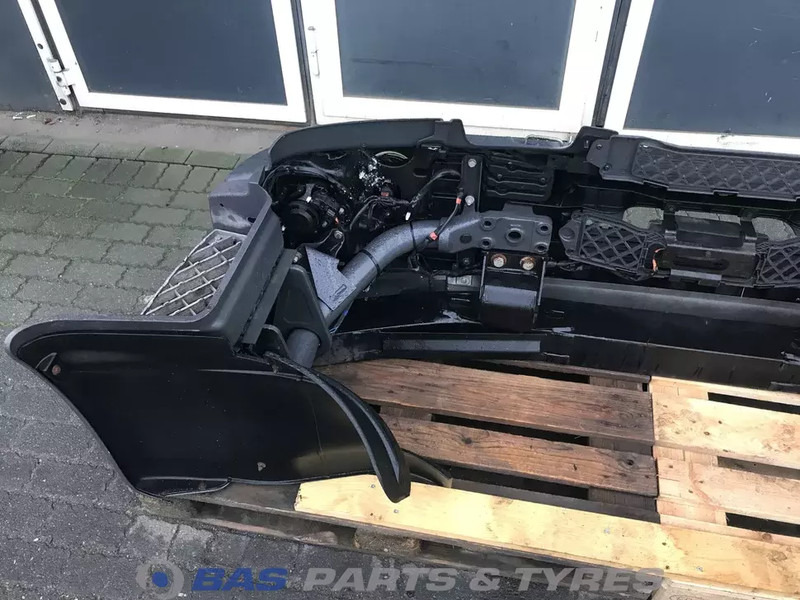 Renault D-Serie Bumper Renault 7482642303 - Puskuri - Kuorma-auto: kuva Renault D-Serie Bumper Renault 7482642303 - Puskuri - Kuorma-auto Renault D-Serie Bumper Renault 7482642303 - Puskuri - Kuorma-auto: kuva Renault D-Serie Bumper Renault 7482642303 - Puskuri - Kuorma-auto