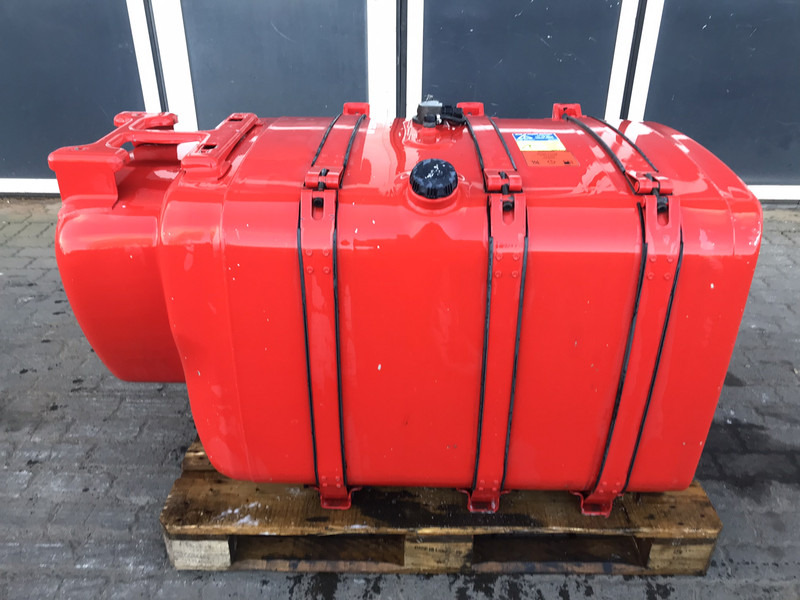 Scania  - Polttoainetankki - Kuorma-auto: kuva Scania  - Polttoainetankki - Kuorma-auto Scania  - Polttoainetankki - Kuorma-auto: kuva Scania  - Polttoainetankki - Kuorma-auto