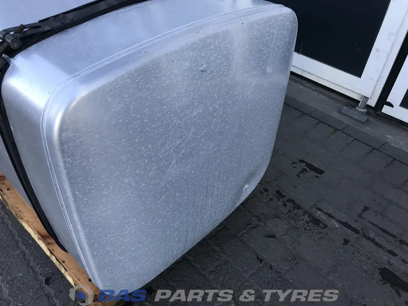 Polttoainetankki - Kuorma-auto Scania Brandstoftank Scania 700 Liter 1790948: kuva Polttoainetankki - Kuorma-auto Scania Brandstoftank Scania 700 Liter 1790948
