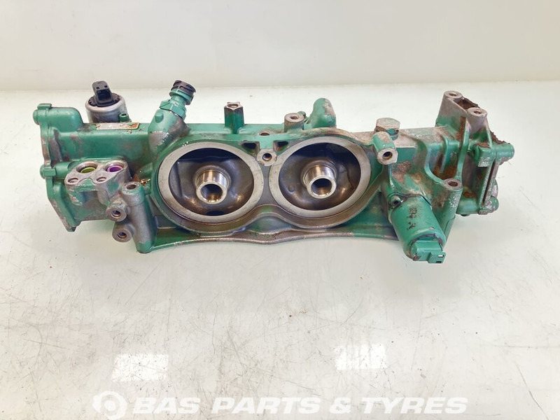 Volvo - Öljysuodatin - Kuorma-auto: kuva Volvo - Öljysuodatin - Kuorma-auto Volvo - Öljysuodatin - Kuorma-auto: kuva Volvo - Öljysuodatin - Kuorma-auto