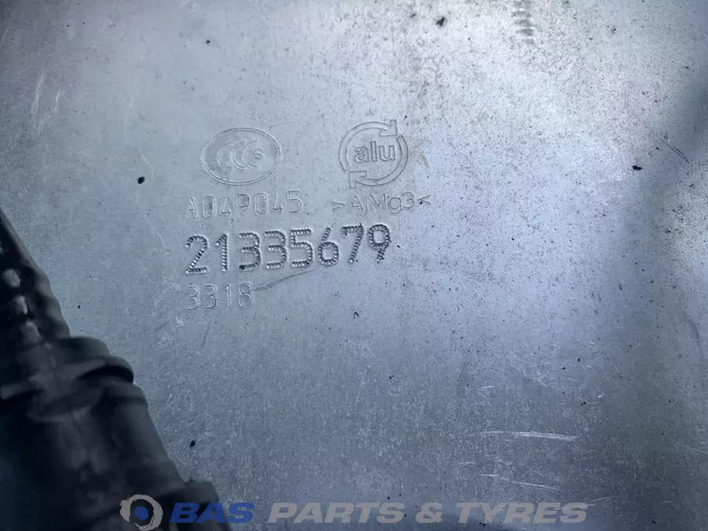 Volvo  - Polttoainetankki - Kuorma-auto: kuva Volvo  - Polttoainetankki - Kuorma-auto Volvo  - Polttoainetankki - Kuorma-auto: kuva Volvo  - Polttoainetankki - Kuorma-auto