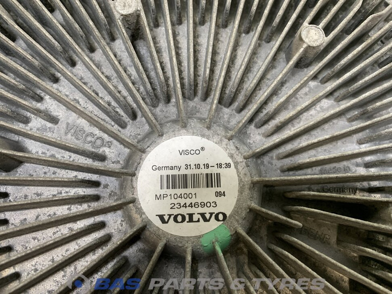 Volvo - Tuuletin - Kuorma-auto: kuva Volvo - Tuuletin - Kuorma-auto Volvo - Tuuletin - Kuorma-auto: kuva Volvo - Tuuletin - Kuorma-auto