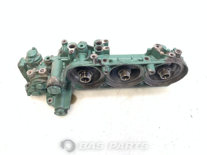 Volvo - Öljysuodatin - Kuorma-auto: kuva Volvo - Öljysuodatin - Kuorma-auto Volvo - Öljysuodatin - Kuorma-auto: kuva Volvo - Öljysuodatin - Kuorma-auto