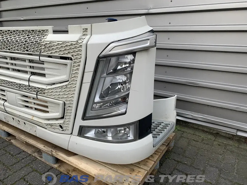 Volvo FH4 - Puskuri - Kuorma-auto: kuva Volvo FH4 - Puskuri - Kuorma-auto Volvo FH4 - Puskuri - Kuorma-auto: kuva Volvo FH4 - Puskuri - Kuorma-auto