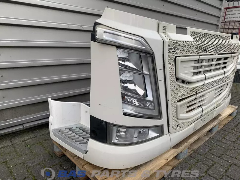 Volvo FH4 - Puskuri - Kuorma-auto: kuva Volvo FH4 - Puskuri - Kuorma-auto Volvo FH4 - Puskuri - Kuorma-auto: kuva Volvo FH4 - Puskuri - Kuorma-auto