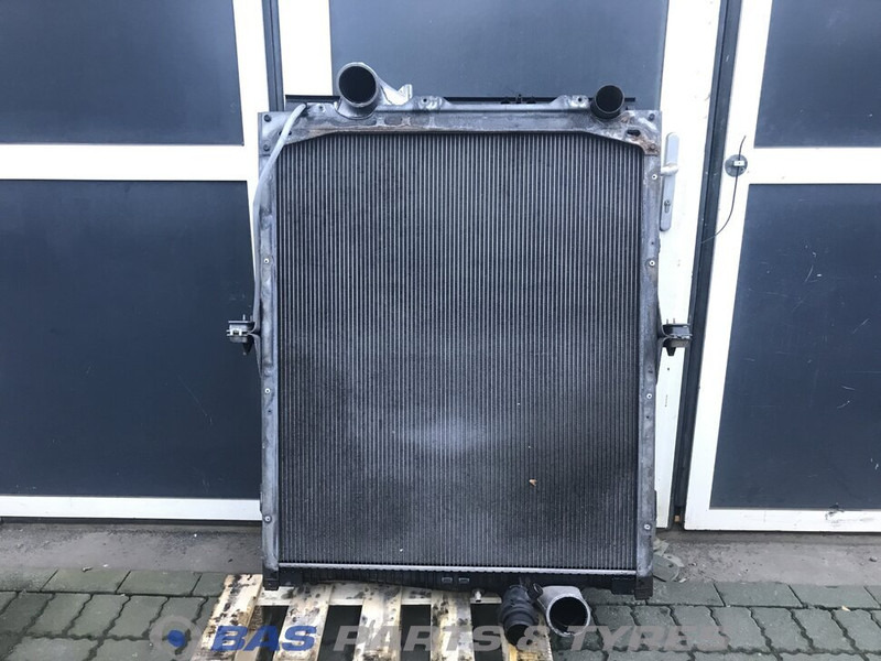 Volvo FH4 - Jäähdytin - Kuorma-auto: kuva Volvo FH4 - Jäähdytin - Kuorma-auto Volvo FH4 - Jäähdytin - Kuorma-auto: kuva Volvo FH4 - Jäähdytin - Kuorma-auto