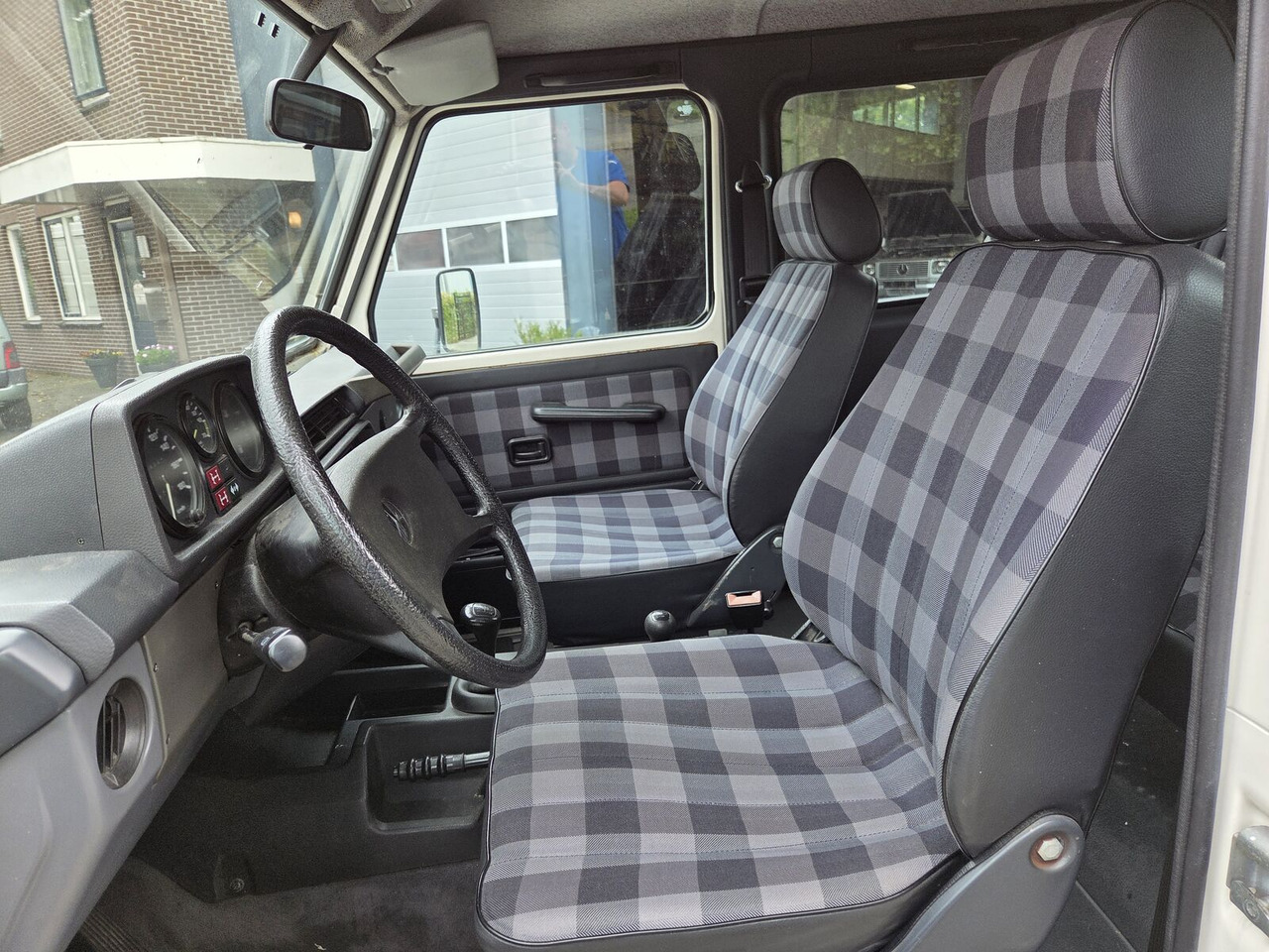 Maasturi/ Katumaasturi Mercedes-Benz G-klasse 230GE 1985 SUV: kuva Maasturi/ Katumaasturi Mercedes-Benz G-klasse 230GE 1985 SUV