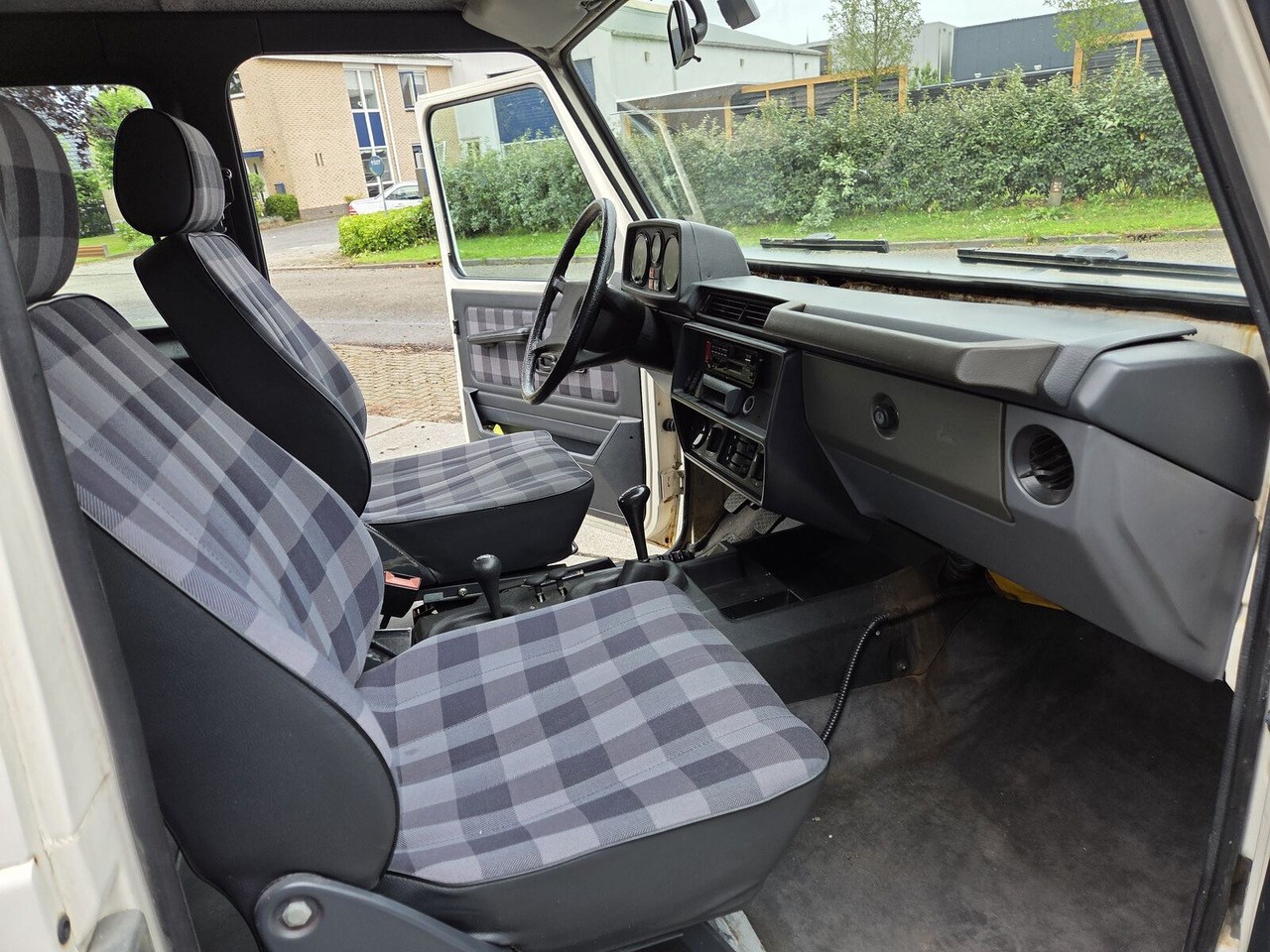 Maasturi/ Katumaasturi Mercedes-Benz G-klasse 230GE 1985 SUV: kuva Maasturi/ Katumaasturi Mercedes-Benz G-klasse 230GE 1985 SUV