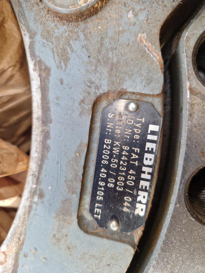 Mando Final Liebherr R954 li - Ajomoottori - Kaivuri: kuva Mando Final Liebherr R954 li - Ajomoottori - Kaivuri Mando Final Liebherr R954 li - Ajomoottori - Kaivuri: kuva Mando Final Liebherr R954 li - Ajomoottori - Kaivuri