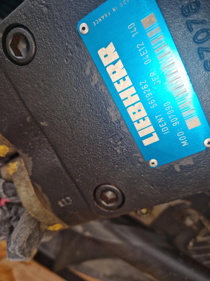 RADIADOR LIEBHERR R914B  - Jäähdytin - Rakennuskoneet: kuva RADIADOR LIEBHERR R914B  - Jäähdytin - Rakennuskoneet RADIADOR LIEBHERR R914B  - Jäähdytin - Rakennuskoneet: kuva RADIADOR LIEBHERR R914B  - Jäähdytin - Rakennuskoneet