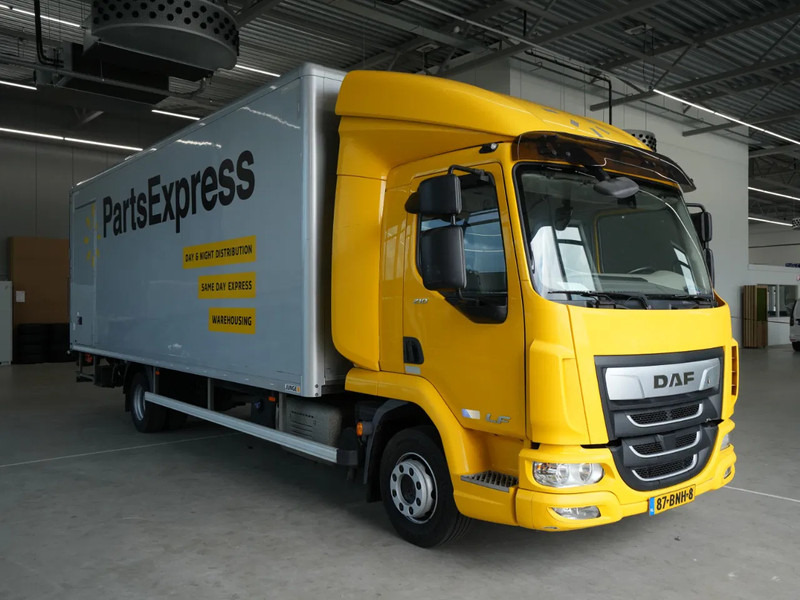 DAF LF 210 FA, 12t, Gesloten Bak, Laadklep 1,5t, Zijdeur, New Apk - Umpikori kuorma-auto: kuva DAF LF 210 FA, 12t, Gesloten Bak, Laadklep 1,5t, Zijdeur, New Apk - Umpikori kuorma-auto DAF LF 210 FA, 12t, Gesloten Bak, Laadklep 1,5t, Zijdeur, New Apk - Umpikori kuorma-auto: kuva DAF LF 210 FA, 12t, Gesloten Bak, Laadklep 1,5t, Zijdeur, New Apk - Umpikori kuorma-auto