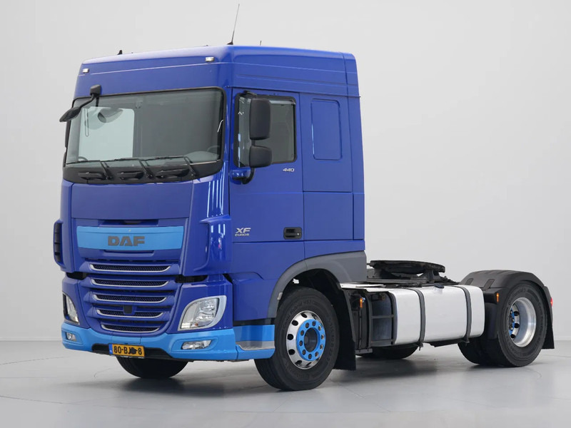 DAF XF 440 FT Space Cab, PTO - Vetopöytäauto: kuva DAF XF 440 FT Space Cab, PTO - Vetopöytäauto DAF XF 440 FT Space Cab, PTO - Vetopöytäauto: kuva DAF XF 440 FT Space Cab, PTO - Vetopöytäauto