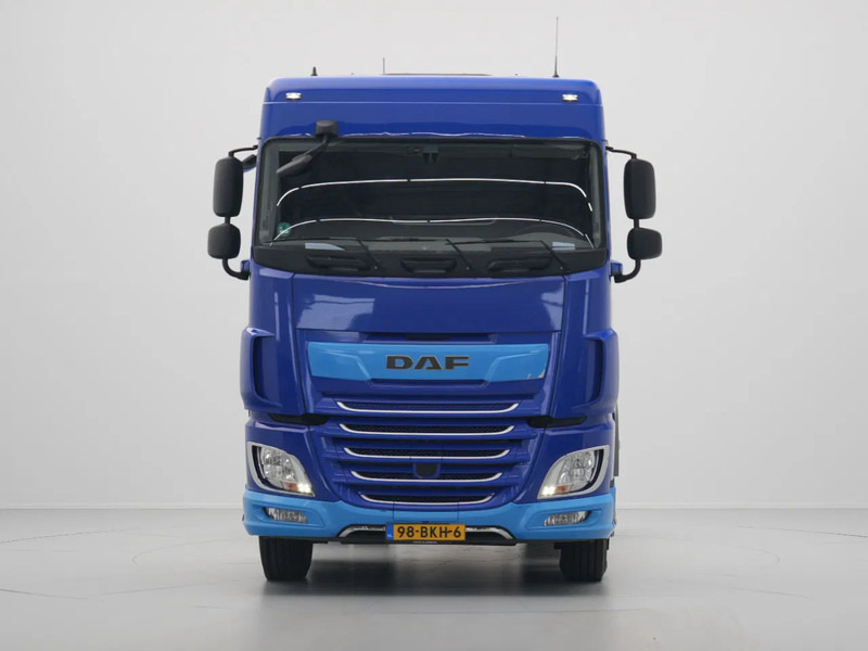 Vetopöytäauto DAF XF 450 FT Space Cab, PTO: kuva Vetopöytäauto DAF XF 450 FT Space Cab, PTO