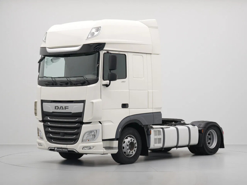 DAF XF 480 FT Super Space Cab, 2x Tanks - Vetopöytäauto: kuva DAF XF 480 FT Super Space Cab, 2x Tanks - Vetopöytäauto DAF XF 480 FT Super Space Cab, 2x Tanks - Vetopöytäauto: kuva DAF XF 480 FT Super Space Cab, 2x Tanks - Vetopöytäauto