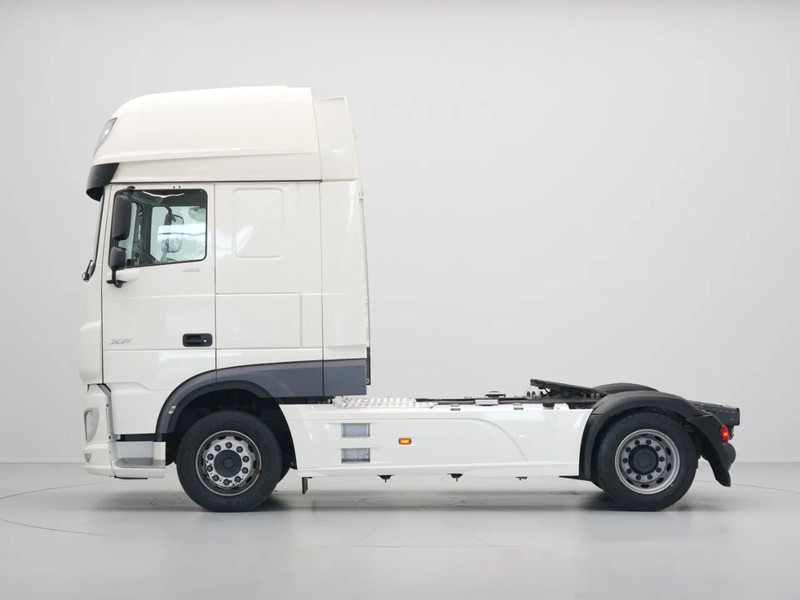 DAF XF 480 FT Super Space Cab, 2x Tanks, PTO Prep - Vetopöytäauto: kuva DAF XF 480 FT Super Space Cab, 2x Tanks, PTO Prep - Vetopöytäauto DAF XF 480 FT Super Space Cab, 2x Tanks, PTO Prep - Vetopöytäauto: kuva DAF XF 480 FT Super Space Cab, 2x Tanks, PTO Prep - Vetopöytäauto