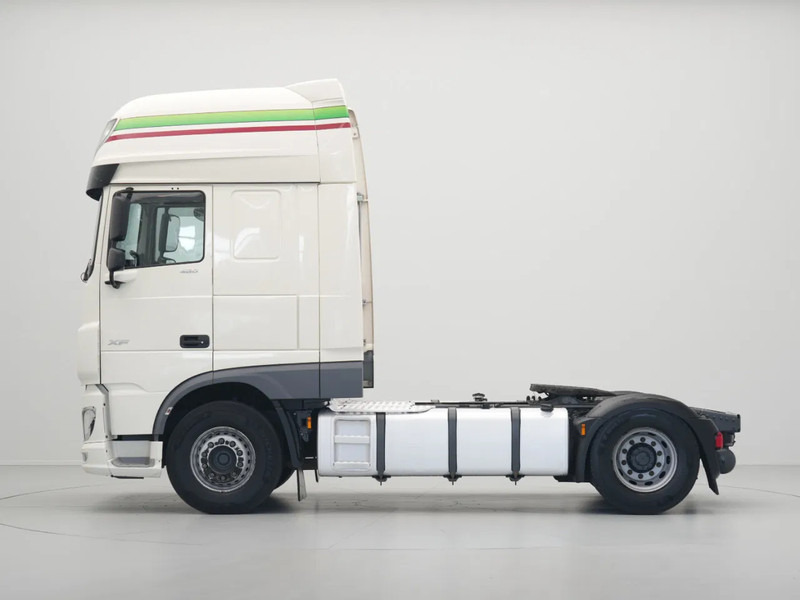 DAF XF 480 FT, Super Space Cab - Vetopöytäauto: kuva DAF XF 480 FT, Super Space Cab - Vetopöytäauto DAF XF 480 FT, Super Space Cab - Vetopöytäauto: kuva DAF XF 480 FT, Super Space Cab - Vetopöytäauto