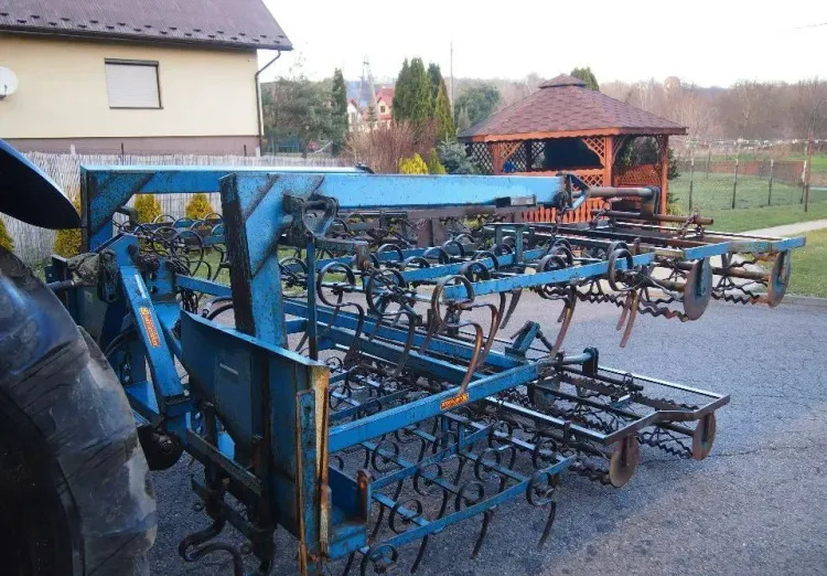 Agregat uprawowy Rabe Werk szerokość robocza 4,7m - Maanmuokkauskone: kuva Agregat uprawowy Rabe Werk szerokość robocza 4,7m - Maanmuokkauskone Agregat uprawowy Rabe Werk szerokość robocza 4,7m - Maanmuokkauskone: kuva Agregat uprawowy Rabe Werk szerokość robocza 4,7m - Maanmuokkauskone