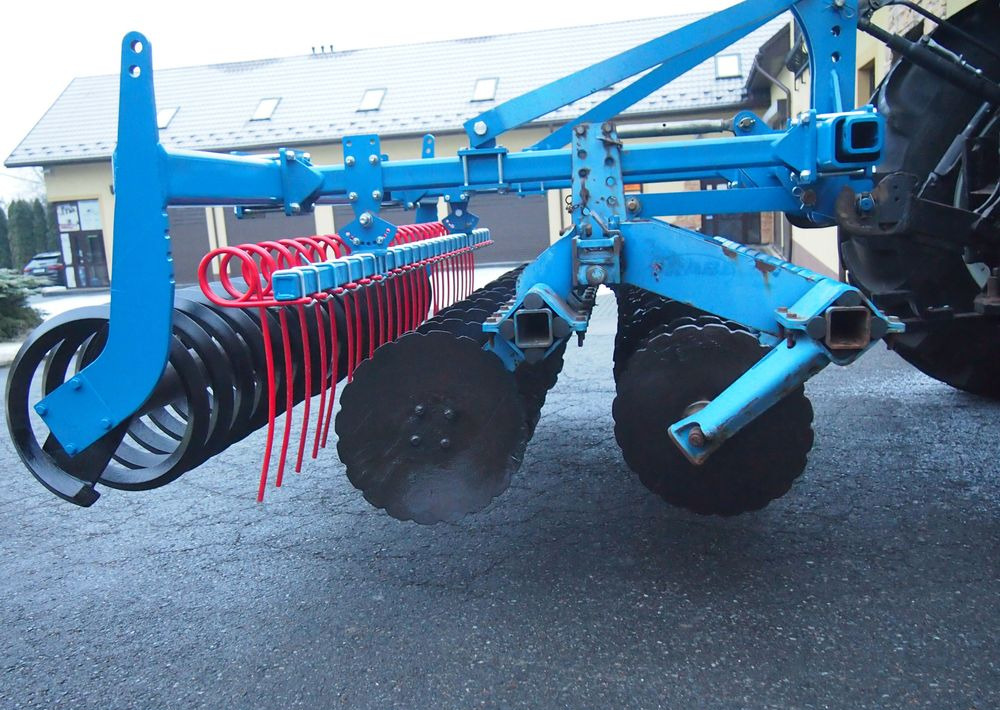 Brona talerzowa Rabe Werk RABE WERK Fielo biro 3000 2006 Brona talerzowa RABE - Lautasäes: kuva Brona talerzowa Rabe Werk RABE WERK Fielo biro 3000 2006 Brona talerzowa RABE - Lautasäes Brona talerzowa Rabe Werk RABE WERK Fielo biro 3000 2006 Brona talerzowa RABE - Lautasäes: kuva Brona talerzowa Rabe Werk RABE WERK Fielo biro 3000 2006 Brona talerzowa RABE - Lautasäes