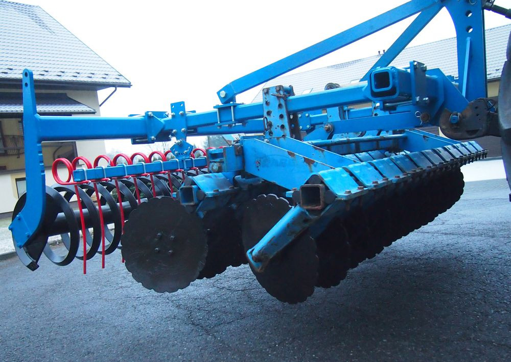 Brona talerzowa Rabe Werk RABE WERK Fielo biro 3000 2006 Brona talerzowa RABE - Lautasäes: kuva Brona talerzowa Rabe Werk RABE WERK Fielo biro 3000 2006 Brona talerzowa RABE - Lautasäes Brona talerzowa Rabe Werk RABE WERK Fielo biro 3000 2006 Brona talerzowa RABE - Lautasäes: kuva Brona talerzowa Rabe Werk RABE WERK Fielo biro 3000 2006 Brona talerzowa RABE - Lautasäes