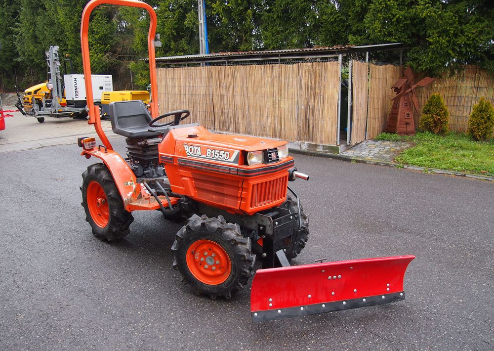 Leasing  Ciągnik Kubota B1550 1994 traktorek KUBOTA 4x4 19KM Ciągnik Kubota B1550 1994 traktorek KUBOTA 4x4 19KM: kuva Leasing  Ciągnik Kubota B1550 1994 traktorek KUBOTA 4x4 19KM Ciągnik Kubota B1550 1994 traktorek KUBOTA 4x4 19KM