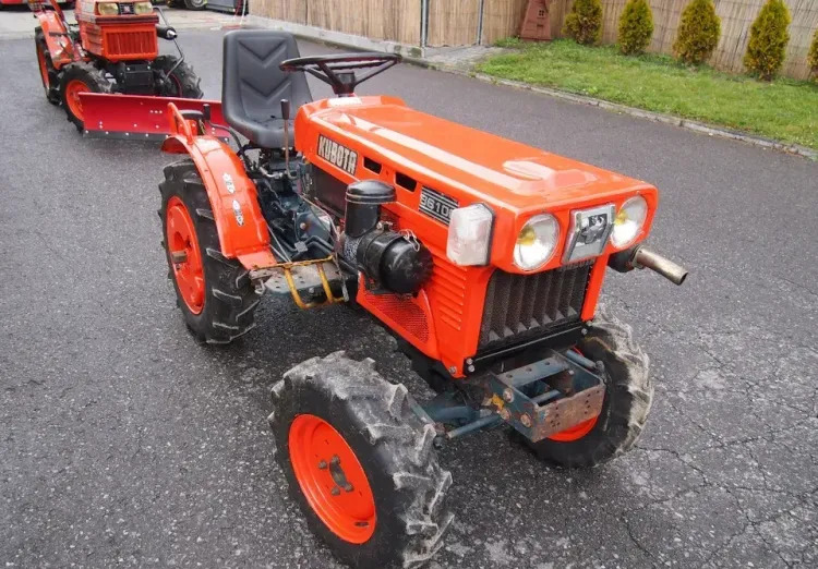 Ciągnik Kubota B6100 1995 4x4 - Traktori: kuva Ciągnik Kubota B6100 1995 4x4 - Traktori Ciągnik Kubota B6100 1995 4x4 - Traktori: kuva Ciągnik Kubota B6100 1995 4x4 - Traktori