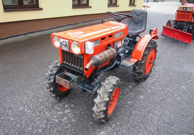 Traktori Ciągnik Kubota B6100 1995 4x4: kuva Traktori Ciągnik Kubota B6100 1995 4x4
