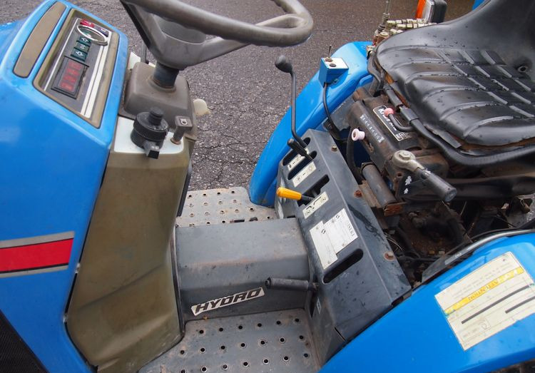 Kosiarka traktorek Iseki TMG T18 1995 hydro Diesel - Ruohonleikkuri: kuva Kosiarka traktorek Iseki TMG T18 1995 hydro Diesel - Ruohonleikkuri Kosiarka traktorek Iseki TMG T18 1995 hydro Diesel - Ruohonleikkuri: kuva Kosiarka traktorek Iseki TMG T18 1995 hydro Diesel - Ruohonleikkuri