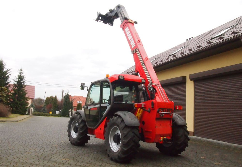 Ładowarka teleskopowa Manitou MLT 735-120LSU 2012 Manitou Silnik Mercedes - Kurottaja: kuva Ładowarka teleskopowa Manitou MLT 735-120LSU 2012 Manitou Silnik Mercedes - Kurottaja Ładowarka teleskopowa Manitou MLT 735-120LSU 2012 Manitou Silnik Mercedes - Kurottaja: kuva Ładowarka teleskopowa Manitou MLT 735-120LSU 2012 Manitou Silnik Mercedes - Kurottaja
