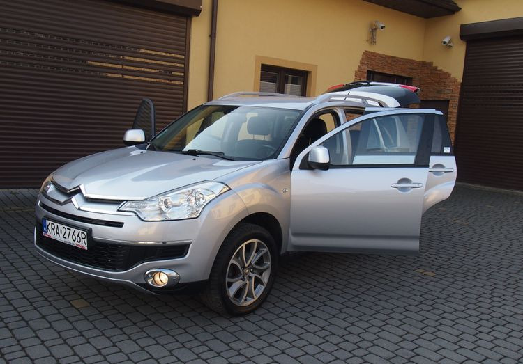 Samochód Citroen C-Crosser 2.2 HDI 2010 Samochód osobowy SUW 4x4 - Henkilöauto: kuva Samochód Citroen C-Crosser 2.2 HDI 2010 Samochód osobowy SUW 4x4 - Henkilöauto Samochód Citroen C-Crosser 2.2 HDI 2010 Samochód osobowy SUW 4x4 - Henkilöauto: kuva Samochód Citroen C-Crosser 2.2 HDI 2010 Samochód osobowy SUW 4x4 - Henkilöauto