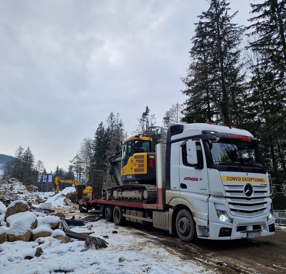 Samochód Mercedes Actros Usługi transportowe maszyn - Kuljetin kuorma-auto: kuva Samochód Mercedes Actros Usługi transportowe maszyn - Kuljetin kuorma-auto Samochód Mercedes Actros Usługi transportowe maszyn - Kuljetin kuorma-auto: kuva Samochód Mercedes Actros Usługi transportowe maszyn - Kuljetin kuorma-auto