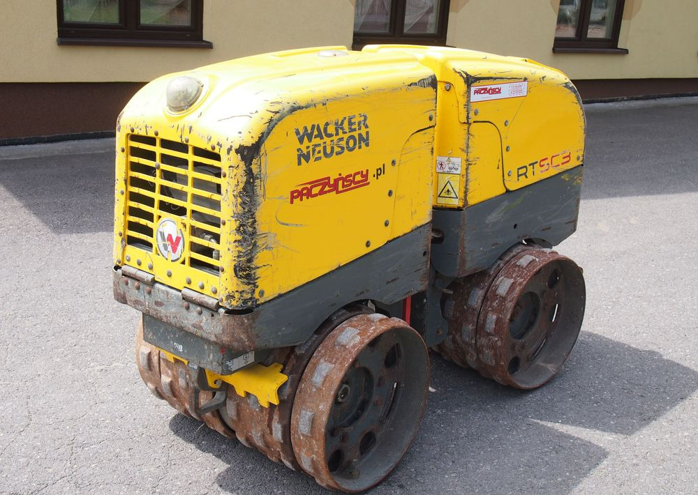 Walec Wacker RT-SC3 2015 Walec kołek - Minijyrä: kuva Walec Wacker RT-SC3 2015 Walec kołek - Minijyrä Walec Wacker RT-SC3 2015 Walec kołek - Minijyrä: kuva Walec Wacker RT-SC3 2015 Walec kołek - Minijyrä