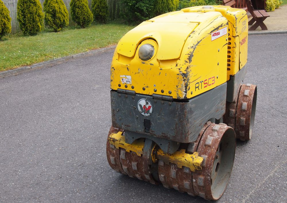 Walec Wacker RT-SC3 2015 Walec kołek - Minijyrä: kuva Walec Wacker RT-SC3 2015 Walec kołek - Minijyrä Walec Wacker RT-SC3 2015 Walec kołek - Minijyrä: kuva Walec Wacker RT-SC3 2015 Walec kołek - Minijyrä