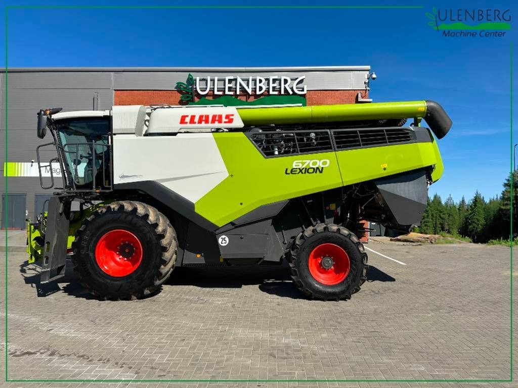 Claas Lexion 6700 - Leikkuupuimuri: kuva Claas Lexion 6700 - Leikkuupuimuri Claas Lexion 6700 - Leikkuupuimuri: kuva Claas Lexion 6700 - Leikkuupuimuri