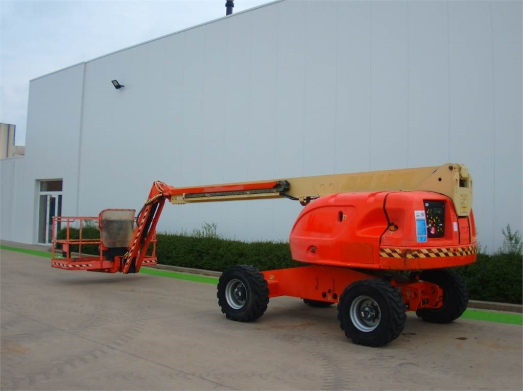 JLG 460SJ - Kuukulkija: kuva JLG 460SJ - Kuukulkija JLG 460SJ - Kuukulkija: kuva JLG 460SJ - Kuukulkija