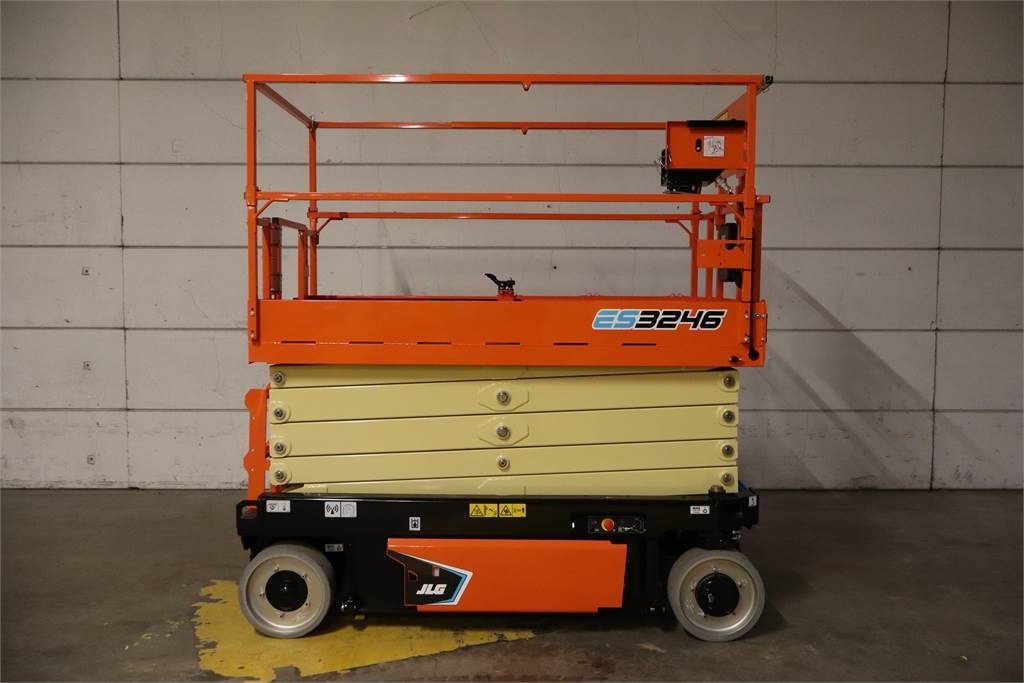 JLG ES3246 - Saksilava: kuva JLG ES3246 - Saksilava JLG ES3246 - Saksilava: kuva JLG ES3246 - Saksilava