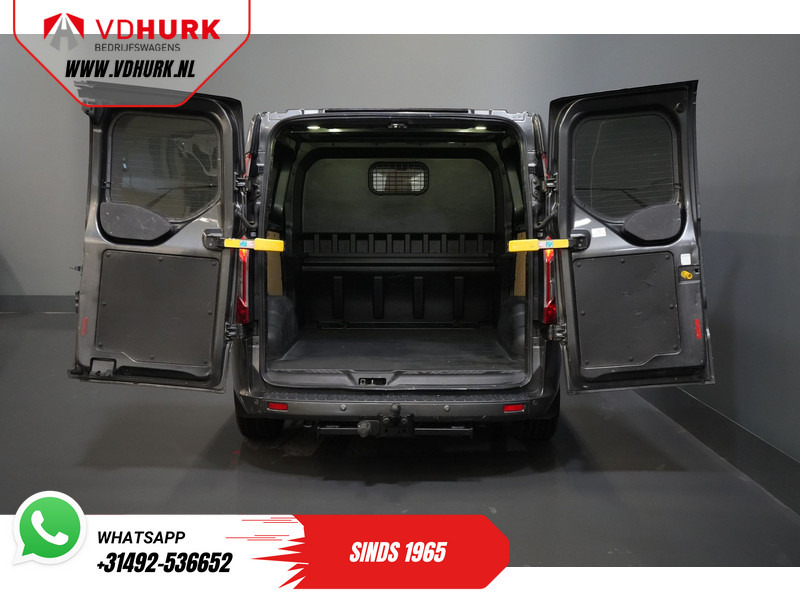 Ford Transit Custom 2.0 TDCI 170 pk E6 Aut. L2 Limited DC Dubbel Cabine BPM VRIJ 2x Schuifdeur/ Stoelverw./ Navi/ Cruise/ Camera/ PDC/ Trekhaak - Pieni pakettiauto, Jatko-ohjaamo kevyt kuorma-auto: kuva Ford Transit Custom 2.0 TDCI 170 pk E6 Aut. L2 Limited DC Dubbel Cabine BPM VRIJ 2x Schuifdeur/ Stoelverw./ Navi/ Cruise/ Camera/ PDC/ Trekhaak - Pieni pakettiauto, Jatko-ohjaamo kevyt kuorma-auto Ford Transit Custom 2.0 TDCI 170 pk E6 Aut. L2 Limited DC Dubbel Cabine BPM VRIJ 2x Schuifdeur/ Stoelverw./ Navi/ Cruise/ Camera/ PDC/ Trekhaak - Pieni pakettiauto, Jatko-ohjaamo kevyt kuorma-auto: kuva Ford Transit Custom 2.0 TDCI 170 pk E6 Aut. L2 Limited DC Dubbel Cabine BPM VRIJ 2x Schuifdeur/ Stoelverw./ Navi/ Cruise/ Camera/ PDC/ Trekhaak - Pieni pakettiauto, Jatko-ohjaamo kevyt kuorma-auto
