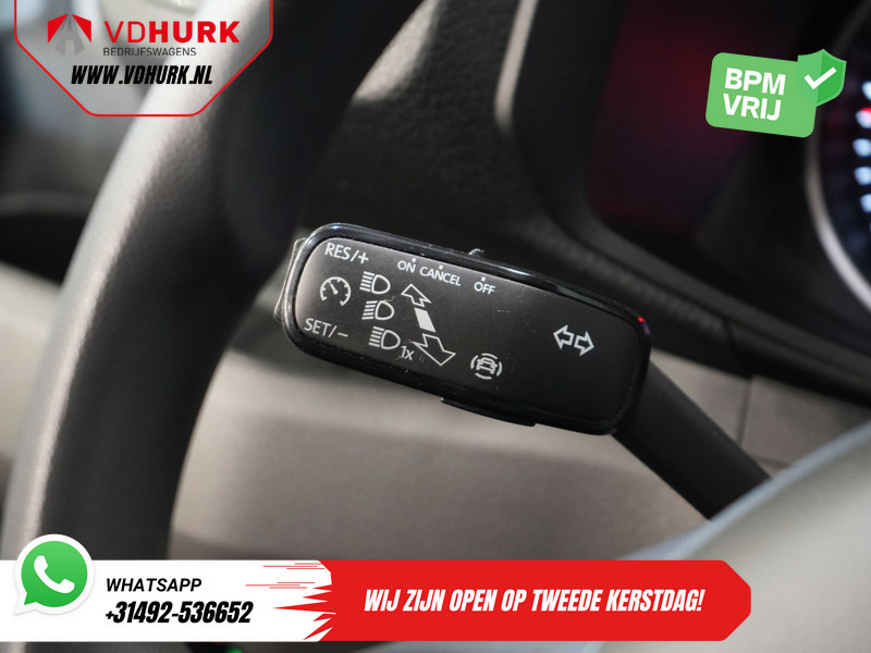 Pakettiauto Volkswagen Crafter 35 2.0 TDI 140 pk L3H3 BPM VRIJ! 270Gr. Deuren/ Carplay/ Climate/ Camera/ Cruise: kuva Pakettiauto Volkswagen Crafter 35 2.0 TDI 140 pk L3H3 BPM VRIJ! 270Gr. Deuren/ Carplay/ Climate/ Camera/ Cruise