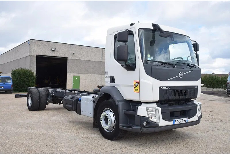 Diversen Volvo FL280 - Kuorma-auto alusta: kuva Diversen Volvo FL280 - Kuorma-auto alusta Diversen Volvo FL280 - Kuorma-auto alusta: kuva Diversen Volvo FL280 - Kuorma-auto alusta