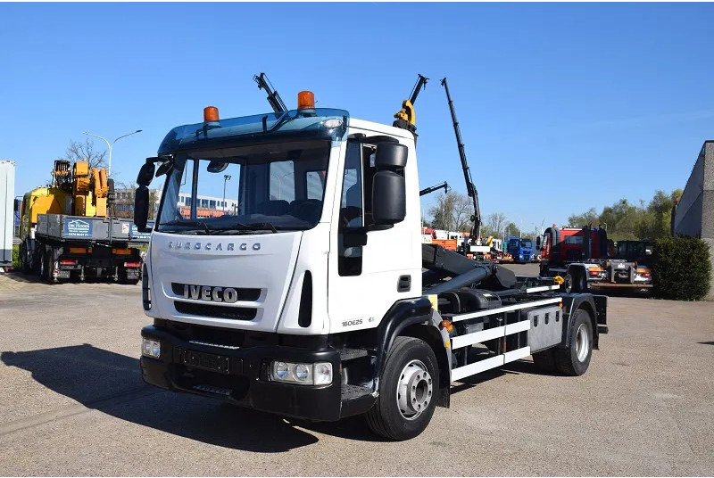 Iveco Iveco Eurocargo 160E25 - Koukkulava kuorma-auto: kuva Iveco Iveco Eurocargo 160E25 - Koukkulava kuorma-auto Iveco Iveco Eurocargo 160E25 - Koukkulava kuorma-auto: kuva Iveco Iveco Eurocargo 160E25 - Koukkulava kuorma-auto