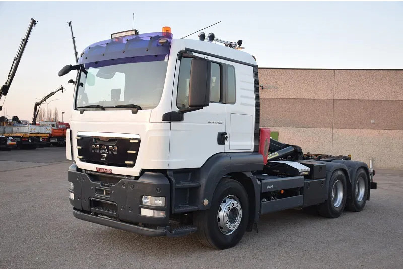 MAN TGS 26.400 - Koukkulava kuorma-auto: kuva MAN TGS 26.400 - Koukkulava kuorma-auto MAN TGS 26.400 - Koukkulava kuorma-auto: kuva MAN TGS 26.400 - Koukkulava kuorma-auto