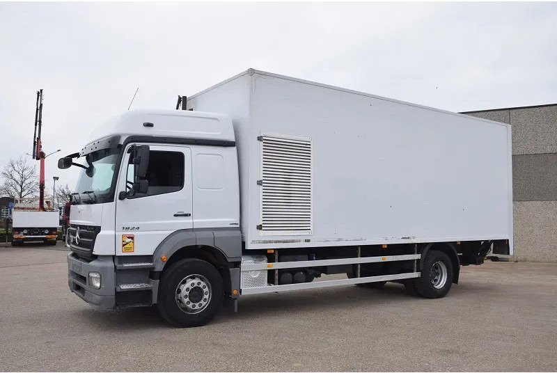 Mercedes-Benz Axor 1824 - Umpikori kuorma-auto: kuva Mercedes-Benz Axor 1824 - Umpikori kuorma-auto Mercedes-Benz Axor 1824 - Umpikori kuorma-auto: kuva Mercedes-Benz Axor 1824 - Umpikori kuorma-auto