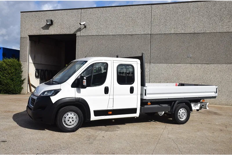 Peugeot Boxer 2.0 L -130 pk -L4 - Avolava pakettiauto, Jatko-ohjaamo kevyt kuorma-auto: kuva Peugeot Boxer 2.0 L -130 pk -L4 - Avolava pakettiauto, Jatko-ohjaamo kevyt kuorma-auto Peugeot Boxer 2.0 L -130 pk -L4 - Avolava pakettiauto, Jatko-ohjaamo kevyt kuorma-auto: kuva Peugeot Boxer 2.0 L -130 pk -L4 - Avolava pakettiauto, Jatko-ohjaamo kevyt kuorma-auto