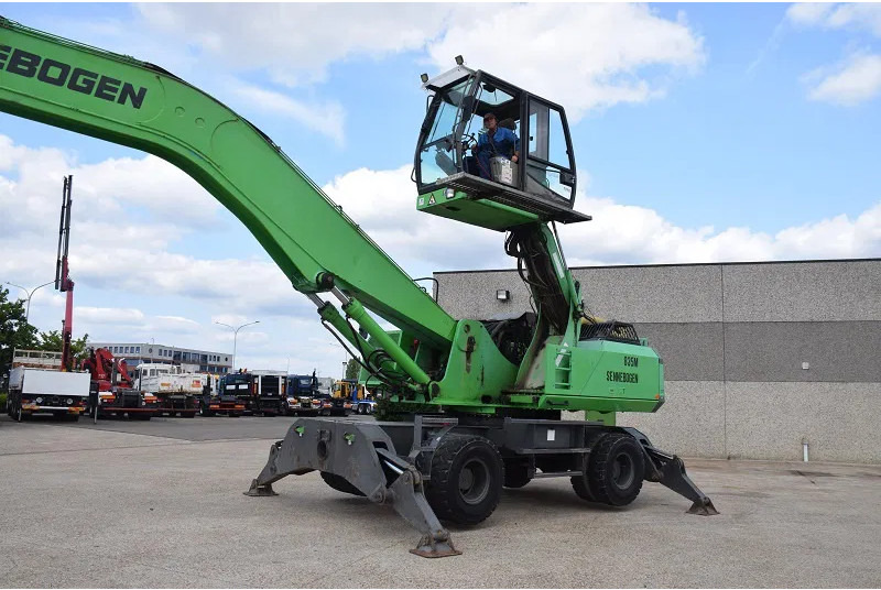 Sennebogen 835M - Pyöräalustainen kaivinkone: kuva Sennebogen 835M - Pyöräalustainen kaivinkone Sennebogen 835M - Pyöräalustainen kaivinkone: kuva Sennebogen 835M - Pyöräalustainen kaivinkone