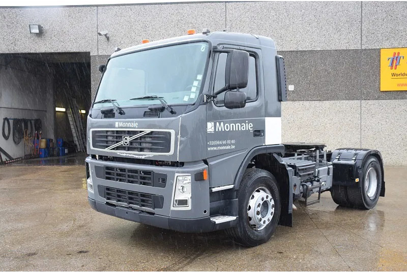 Volvo FM 9.300 - Vetopöytäauto: kuva Volvo FM 9.300 - Vetopöytäauto Volvo FM 9.300 - Vetopöytäauto: kuva Volvo FM 9.300 - Vetopöytäauto