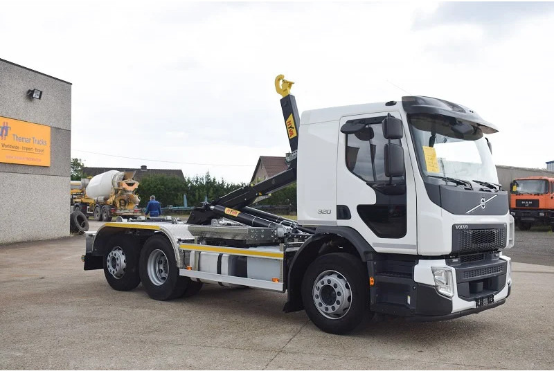 Volvo FE 320 - Koukkulava kuorma-auto: kuva Volvo FE 320 - Koukkulava kuorma-auto Volvo FE 320 - Koukkulava kuorma-auto: kuva Volvo FE 320 - Koukkulava kuorma-auto